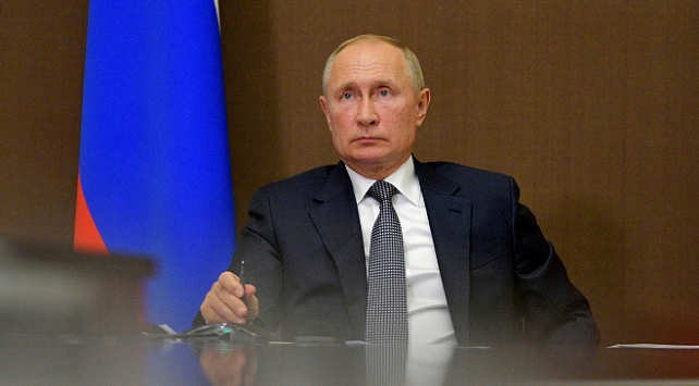 Putin, kabinedeki değişiklikleri onayladı