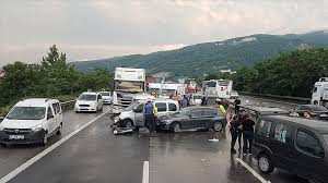 Trafik kazasında 8 kişi yaralandı