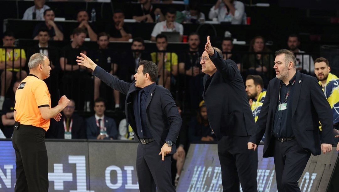 Anadolu Efes – Fenerbahçe Beko maçındaki hakemler için resmi karar
