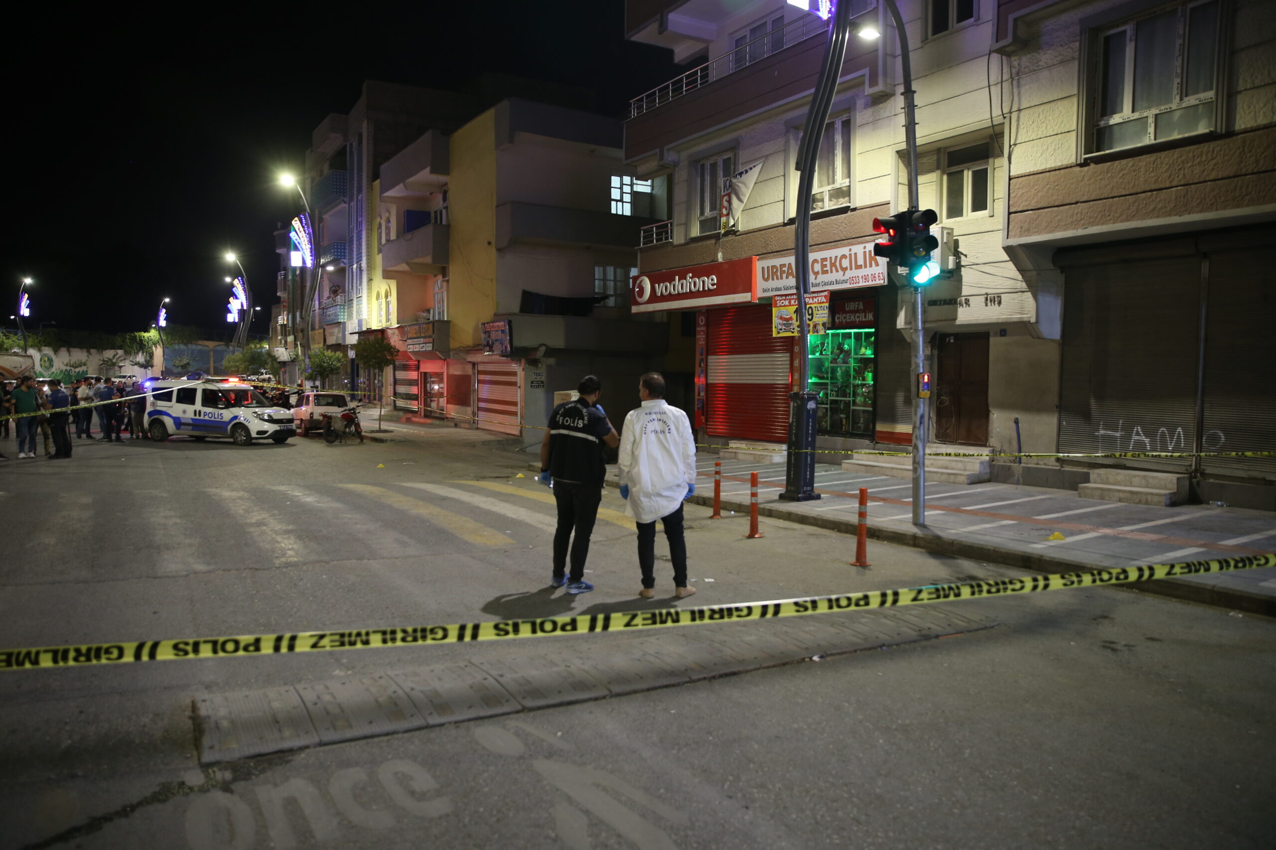 Şanlıurfa’da çıkan bıçaklı kavgada biri olaya müdahale eden polis 3 kişi yaralandı
