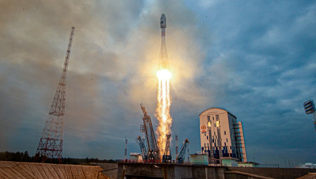 Rusya’nın uzay aracı Ay’a çarptı